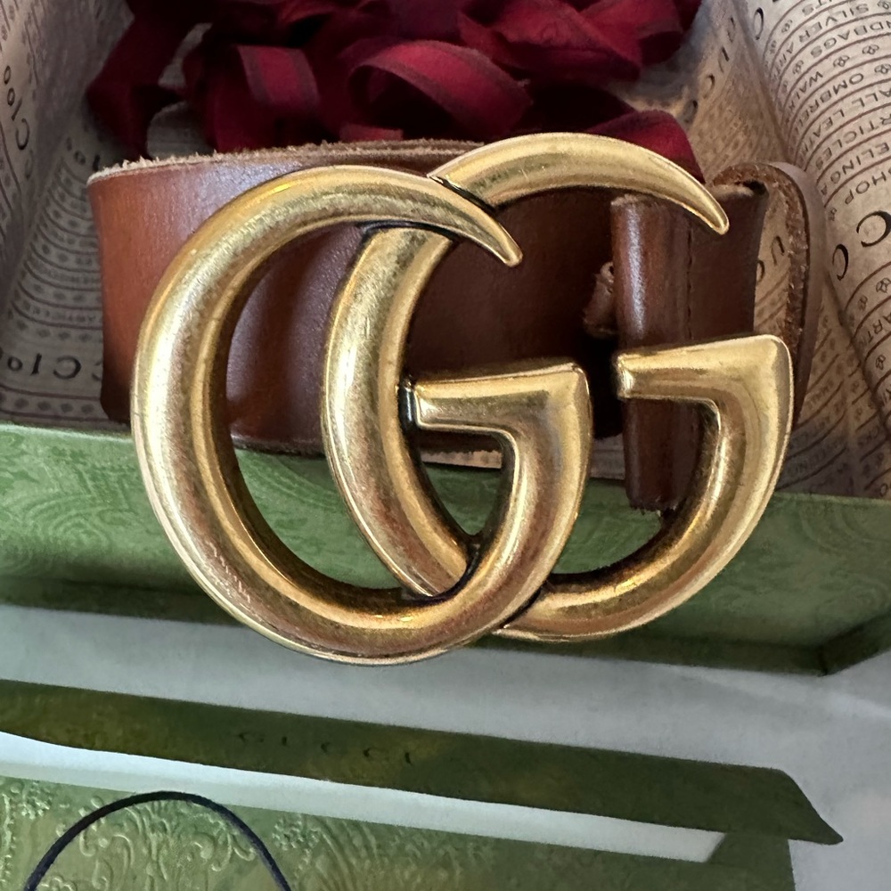 GUCCI LEATHER BELT WITH DOUBLE G BUCKLE